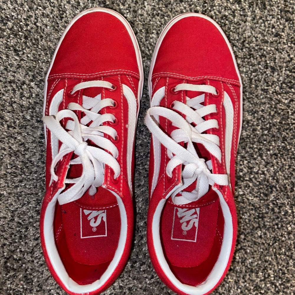 Women’s red low top vans